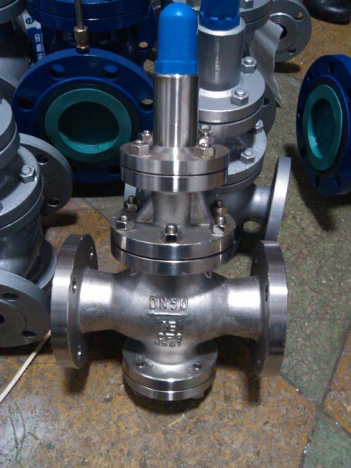 不锈钢双级减压阀