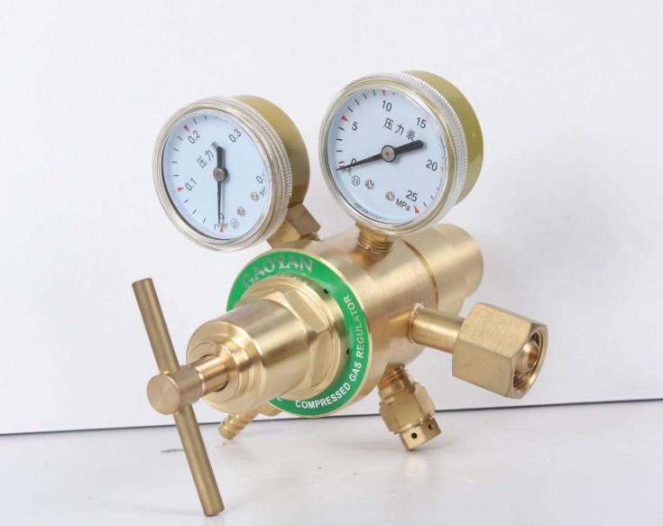 不锈钢双级减压阀